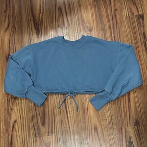 Zara’s Blue Cropped Sweatshirt
